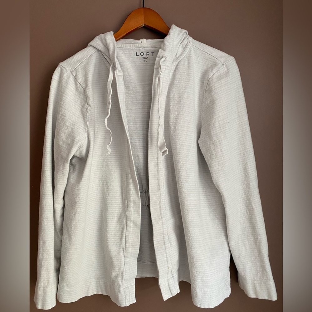 LOFT Cozy off white casual hooded sweatshirt, super soft Size XL EUC